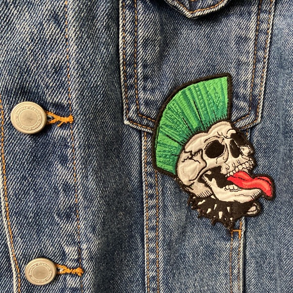 💥HOST PICK💥 👨‍🎤🤘Super Cool PATCHED UP Bershka Denim Jean Jacket 🤘👨‍🎤 - Picture 7 of 16